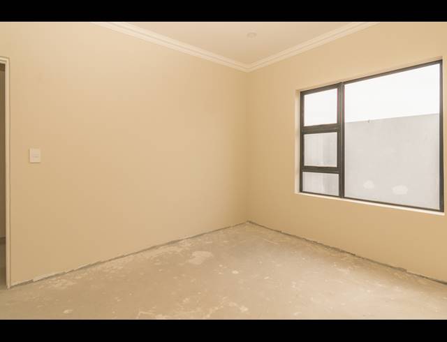 4 BEDROOM FREEHOLD FOR SALE IN PARKLANDS NORTH